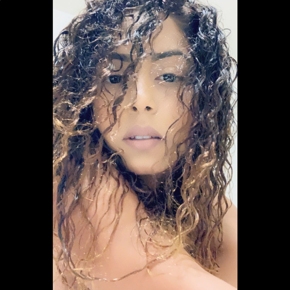 Meet your Posher, Selene